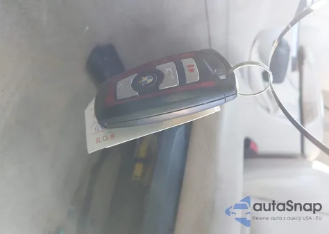 2016 BMW 340I xDrive z USA, uszkodzony, nr VIN WBA8B7C54GK703349